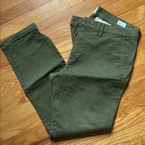 Gap Green Chino Pants with Cotton Twill Fabric